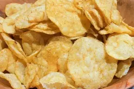 食物刚过期一天，还能吃吗？图片