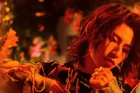 鹭卓晒曲谱否认抄袭小鬼-王琳凯，乐评人：很难用“巧合”解释图片