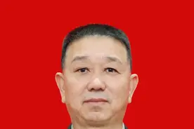 于长江任驻澳门部队少将司令员图片