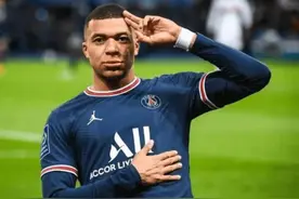 队报：姆巴佩因肖像权感觉自己被剥削；巴黎绝对不会出售他图片