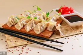 饺子是冷水还是热水下锅好？看完终于明白了图片