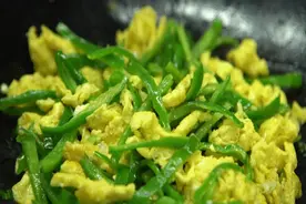 吸油很猛的5种菜，比肥肉还肥！还有人当它是“减脂菜”，怪不得瘦不下来图片