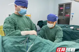 永州中心医院肛肠疝外科：“一针一线”解决60余年的直肠黏膜脱垂难题图片