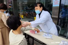 字越写越小需及时排查，早期识别帕金森后科学管理可延长病程图片