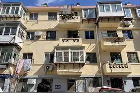 新时代文明实践 | 芝罘厚安社区：窗户摇摇欲坠 社区消除隐患图片