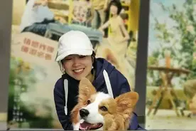 徐徐叨来丨我和一只狗 去看了一场电影图片