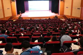 潍坊第四中学被授予中国海洋大学优秀生源基地图片