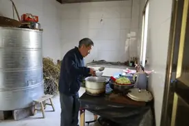 只为一句承诺，他坚持了57年！图片