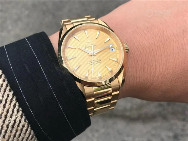 ѡ������Ϊ�����е�һö��е�����Ҹе�������