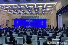 中外经济学家大咖齐聚济南，共话科创金融改革图片