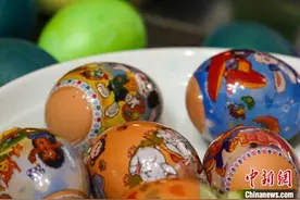 俄罗斯族欢度巴斯克节图片