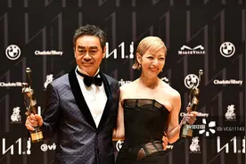 第41届香港电影金像奖 郑秀文首获最佳女主角 刘青云三夺影帝视频封面