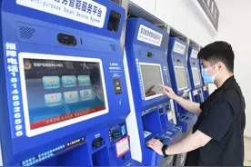 收藏！龙岗新增设15台智能签注设备，去港澳更方便图片