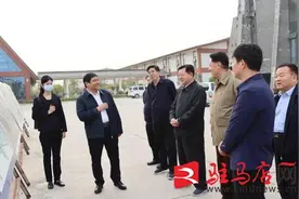 河南省老促会调研组来蔡洪坊酒业调研图片