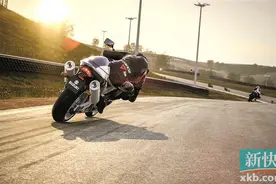 摩托竞速游戏《极速骑行5》 将于8月25日发售图片