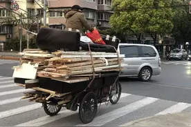 三轮车加装动力装置，违法！图片