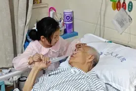 陪爷爷住院一个月，合肥6岁女孩让人心疼又感动……图片