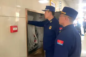 多地紧急排查医疗机构消防隐患：整治可燃材料装修，也抽查医务处置能力图片