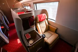 乘坐高铁短途商务座，谈不上“谁赚便宜谁吃亏”| 新京报快评图片