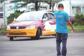 培训一学时可转学外地约考？驾校称与当地车管所“有合作”图片