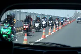 （国际）印度尼西亚：开斋节前出行潮图片