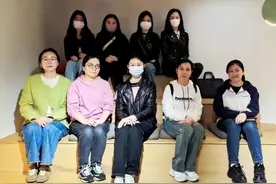 “取经”馨越公寓，学习青春社区治理经验图片