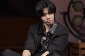 《17号音乐仓库》今晚收官，胡宇桐唱响《直到世界尽头》图片