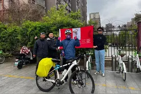 徐州小伙计划骑行2300公里到三亚，老板批了30天假，“不够再续”图片