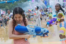 拉满年度玩水期待值！广州这家排名全球第一的水上乐园开园图片