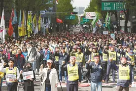 深度关注丨揭开“黑客帝国”虚伪面纱图片