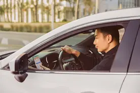 五一小长假居民出行需求热烈，哈啰租车订单环比春节增超七成图片