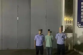 南宁女子在地铁上遇到“咸猪手”，辅警10秒抓获嫌疑人图片