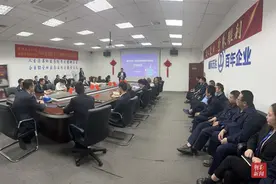 荆州市就业训练中心岗位技能提升培训开班图片