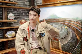 专访｜丁禹兮：带着脑子去旅行图片