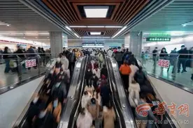 4月28日至5月3日    西安多条地铁线路延长运营时间图片