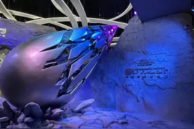 《三体》也有沉浸式戏剧了！“万有引力”号正式启航，快来和莫沃维奇舰长一起追击“蓝色空间”号图片