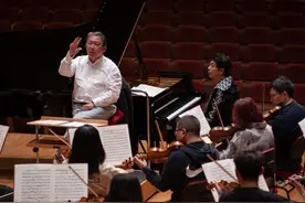 郎朗、吉娜专访：儿子出生后，一个变柔软，一个变坚强图片