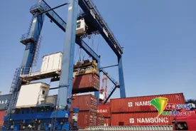 江苏连云港港：开放发展中跑出“加速度”图片