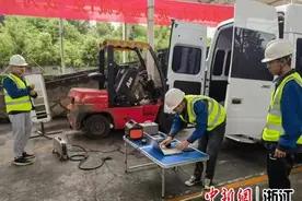 杭州呼吁车主尽快更新国二及以下柴油叉车 为改善大气环境质量助力图片