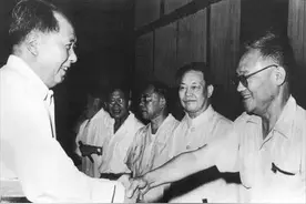 历史上的今天：“百花齐放、百家争鸣”方针提出图片