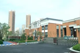 遇见城市精细化管理之美⑨｜金谷小学南侧游园：“校园+游园”让接娃不再枯燥图片