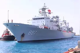 中国军舰来了，这些画面看哭了图片