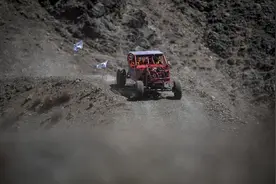 （体育）赛车——第二届虎克之路攀岩（四驱车）挑战赛开赛图片