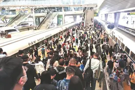 五一假期首日，武汉成全国主要出发和到达城市之一 铁路航空地铁客流纷纷破纪录图片
