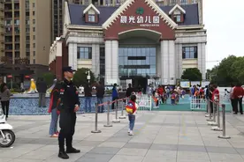 记录江陵巡特警的一天图片