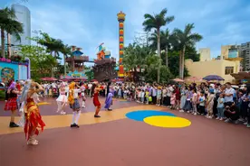 3天接待游客超10万！深圳欢乐谷火爆“五一”假期图片