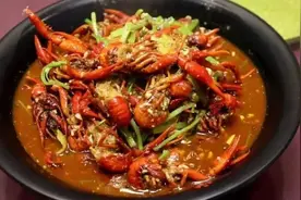 小龙虾的家常做法，这样做更香更入味！图片