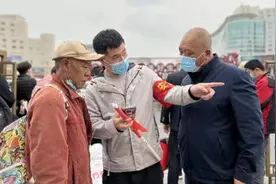 返程高峰别担心，北京多趟途经火车站公交缩短发车间隔图片