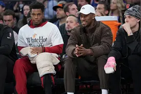 巴特勒G3能否复出？斯波：现在还无法预测图片