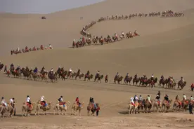 外媒述评：中国旅游业“五一”假期强劲复苏令人鼓舞图片